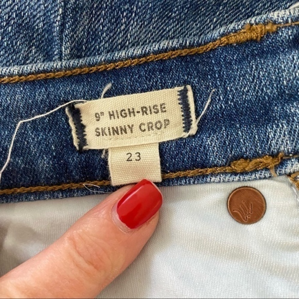Madewell 9” High-Rise Skinny Crop Raw Hem - Picture 4 of 8